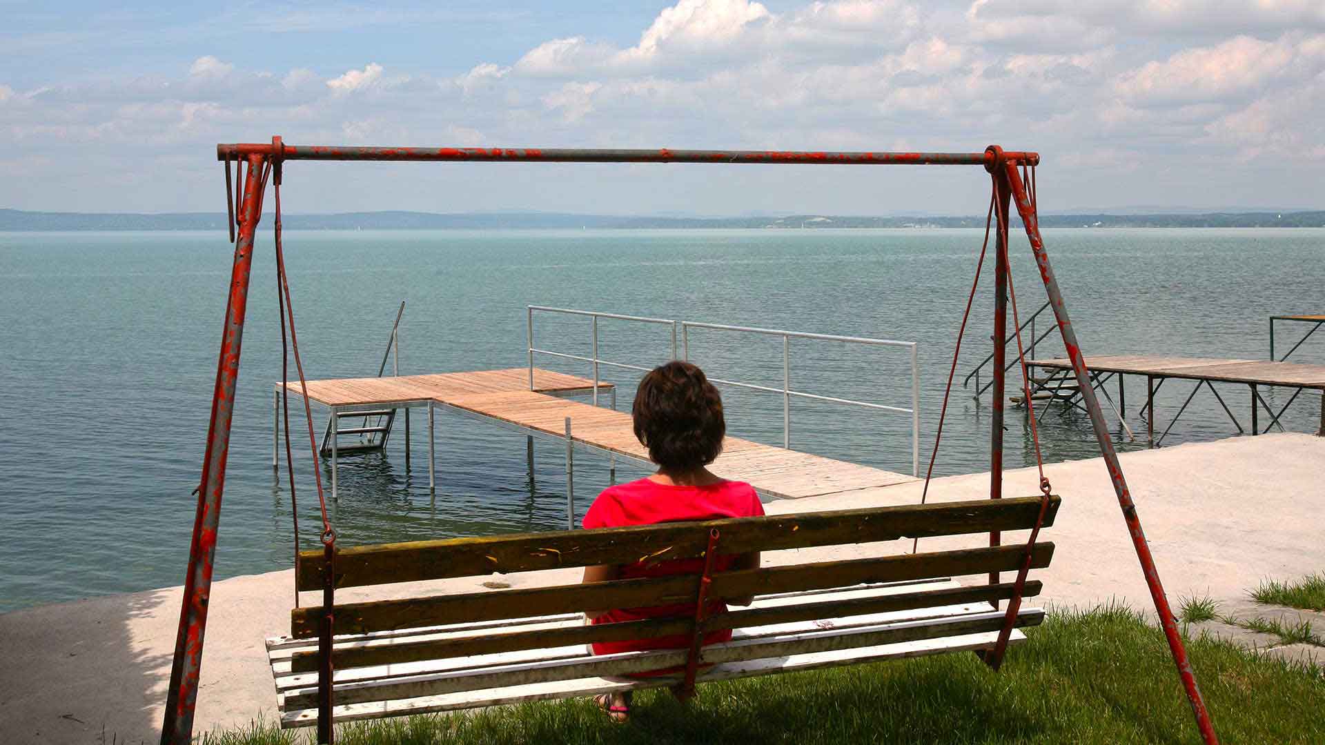 A vízparti nyaralók tulajdonosai szeretik a balatoni panorámát
